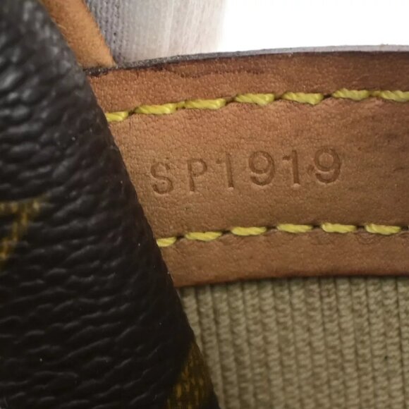 LOUIS VUITTON Reporter PM Crossbody Shoulder Bag Monogram Leather M45254 80YF340 - Picture 11 of 14